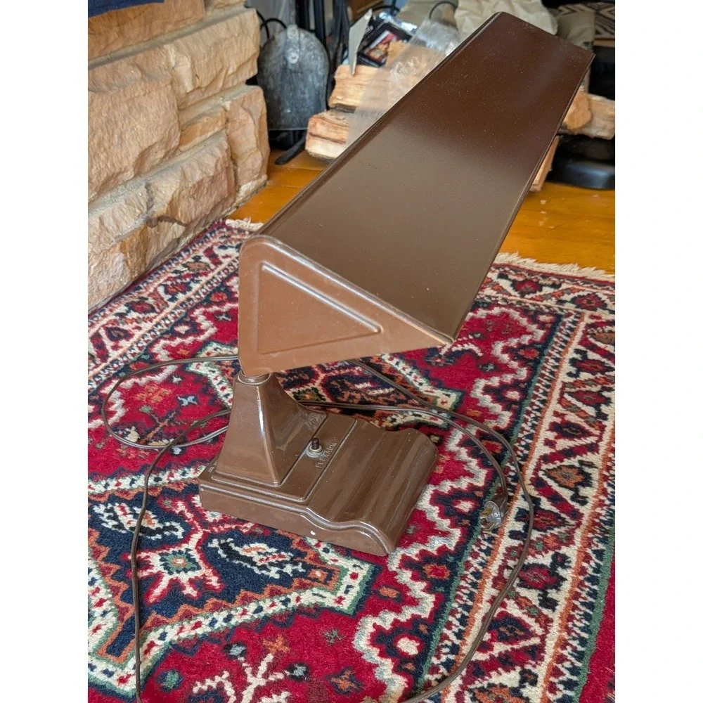 Vintage Arts Specialty Co Chicago Gooseneck Desk‎ Fluorescent Lamp Brown 18